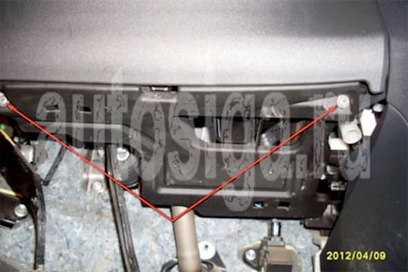 Установка автосигнализации StarLine A92 Dialog Can на Toyota Auris 2008