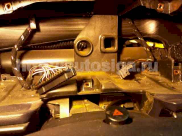 Точки подключения автосигнализации на Ford Mondeo 2000