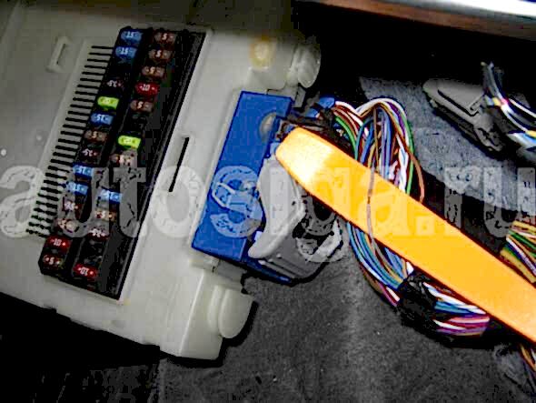 Установка автосигнализации на Ford S-Max 2006 (фотоотчёт)