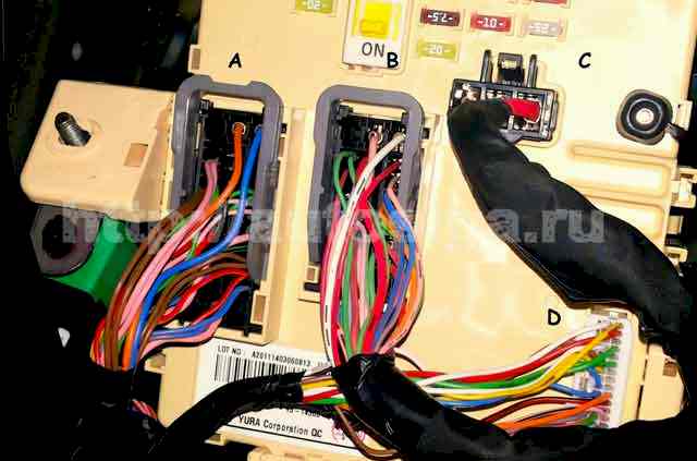 Точки подключения автосигнализации на Kia Ceed 2014-2016