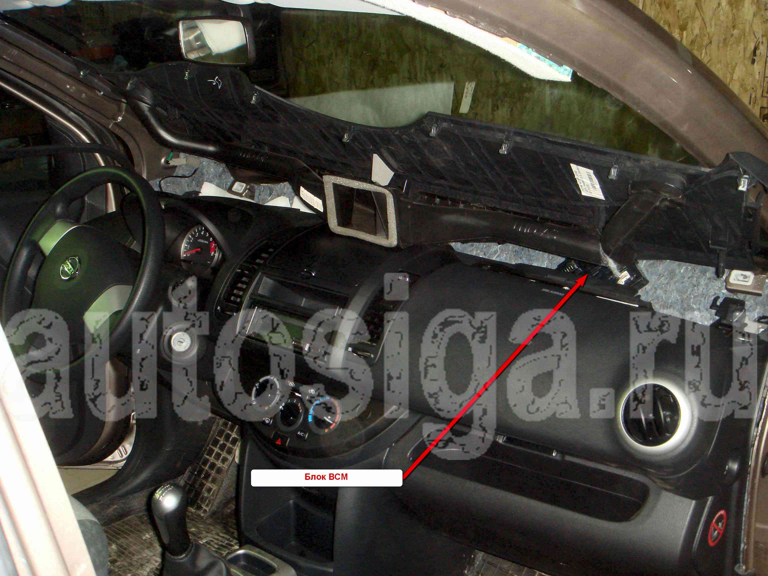 Установка автосигнализации с автозапуском на Nissan Note 2011