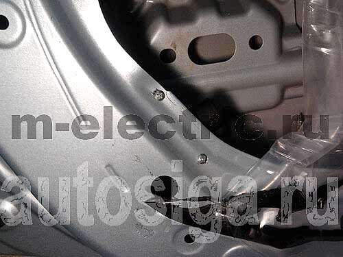 Фото установки автосигнализации на Hyundai Solaris - Комплектация без центрального замка