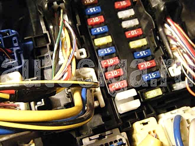 Установка автосигнализации на Suzuki Grand Vitara 2010