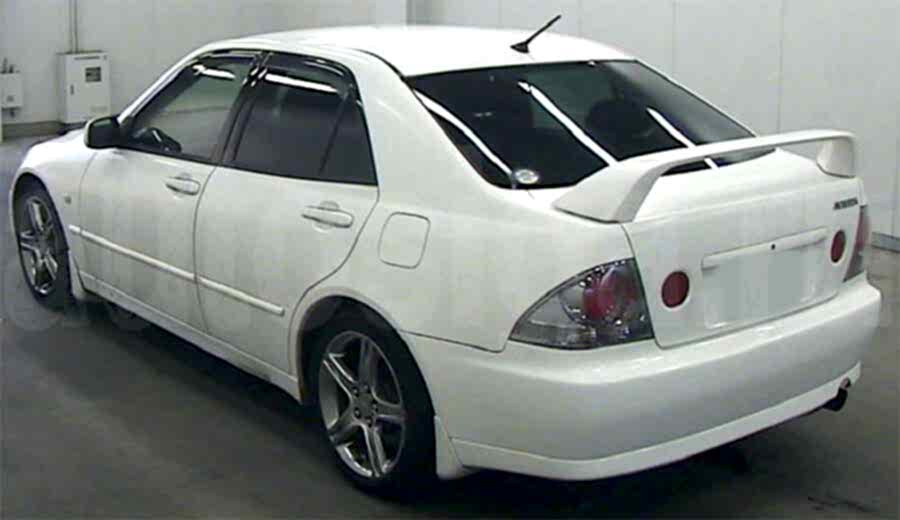 Установка сигнализации на Toyota Altezza 2003: фото точек подключения