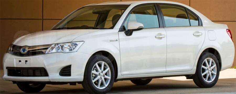 Установка автосигнализации на Toyota Corolla Axio Hybrid 2014